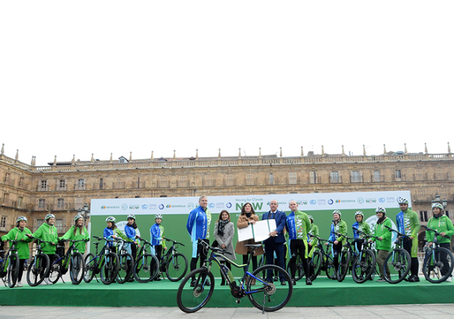 Foto Moving for Climate NOW inicia su ruta ciclista en Salamanca con rumbo a la COP25 de Madrid.